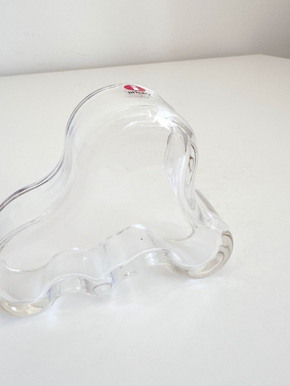 VINTAGE ALVAR AALTO IITTALA CLEAR GLASS SAVOY BOWL (small) - Picture 9 of 10
